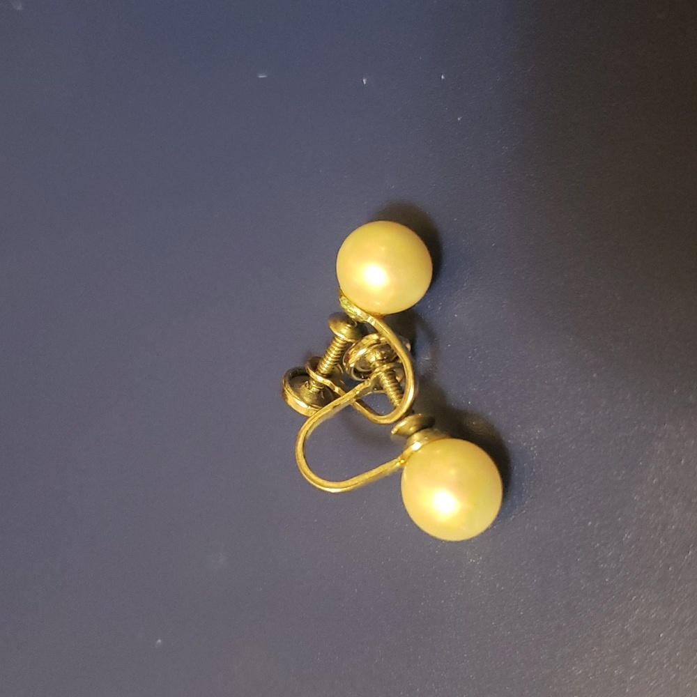 Vintage stamped Sterling silver glass pearl errings